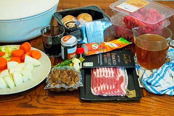 Ingredients-for-beef-and-chestnut-stew