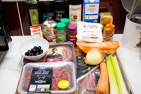 Ingredients-for-beefy-lasagne