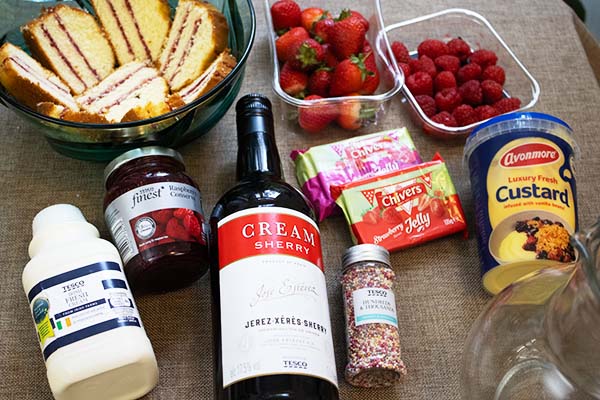 Ingredients-for-gluten-free-easy-sherry-trifle