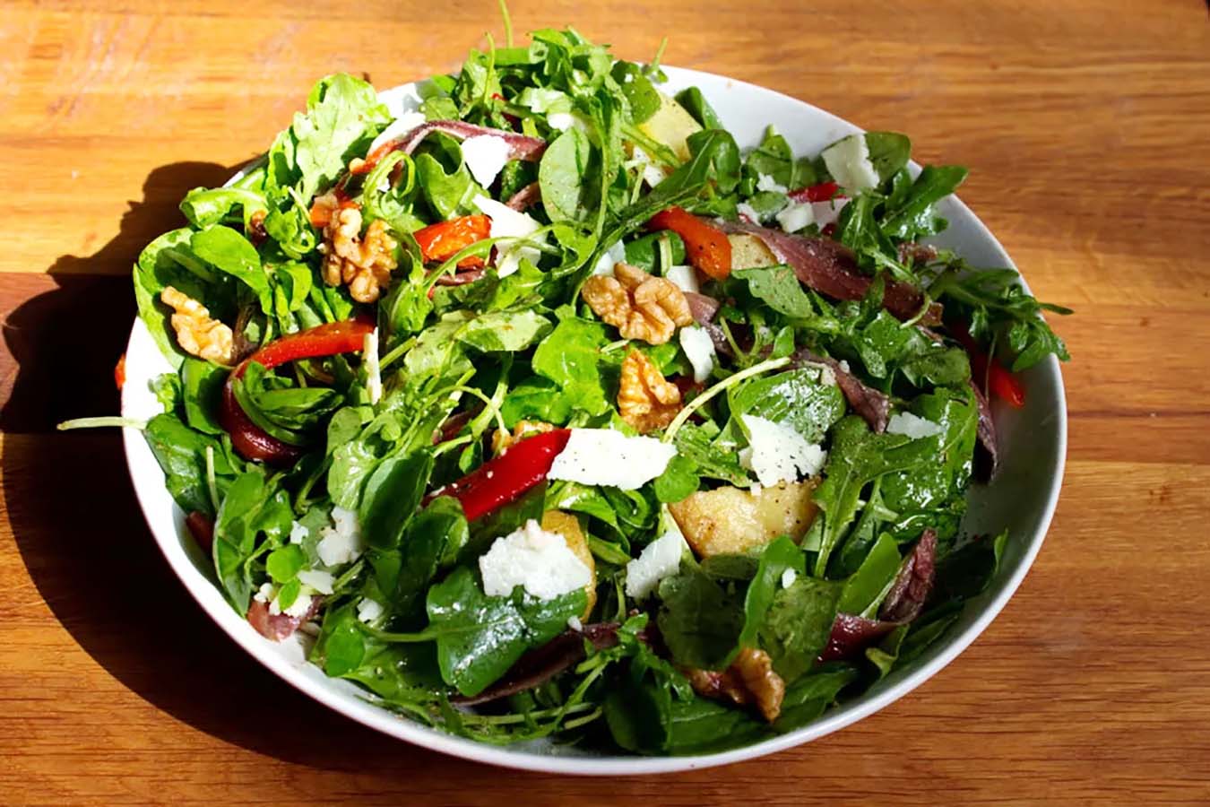 Quick and Easy Salad with Anchovies
